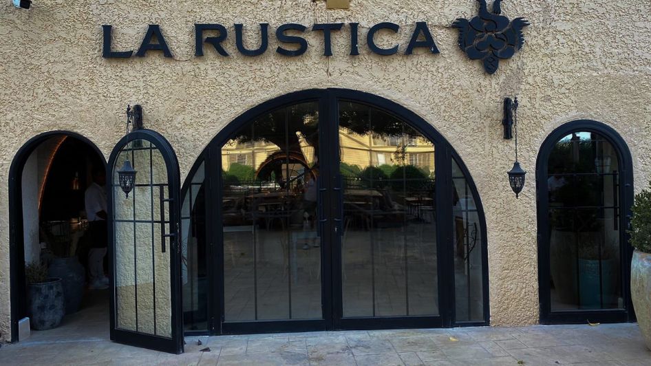 مطعم LA RUSTICA Terrazza