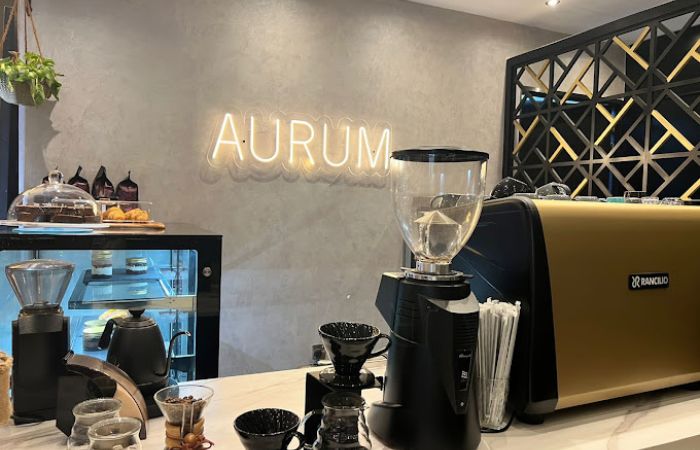 مطعم Aurum Restaurant & cafe