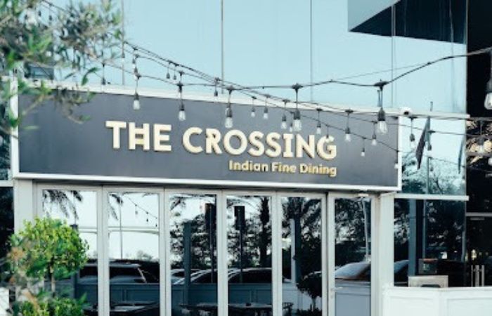 مطعم THE CROSSING DUBAI